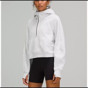 EUC Lululemon 1/2 Zip Crop Scuba.
